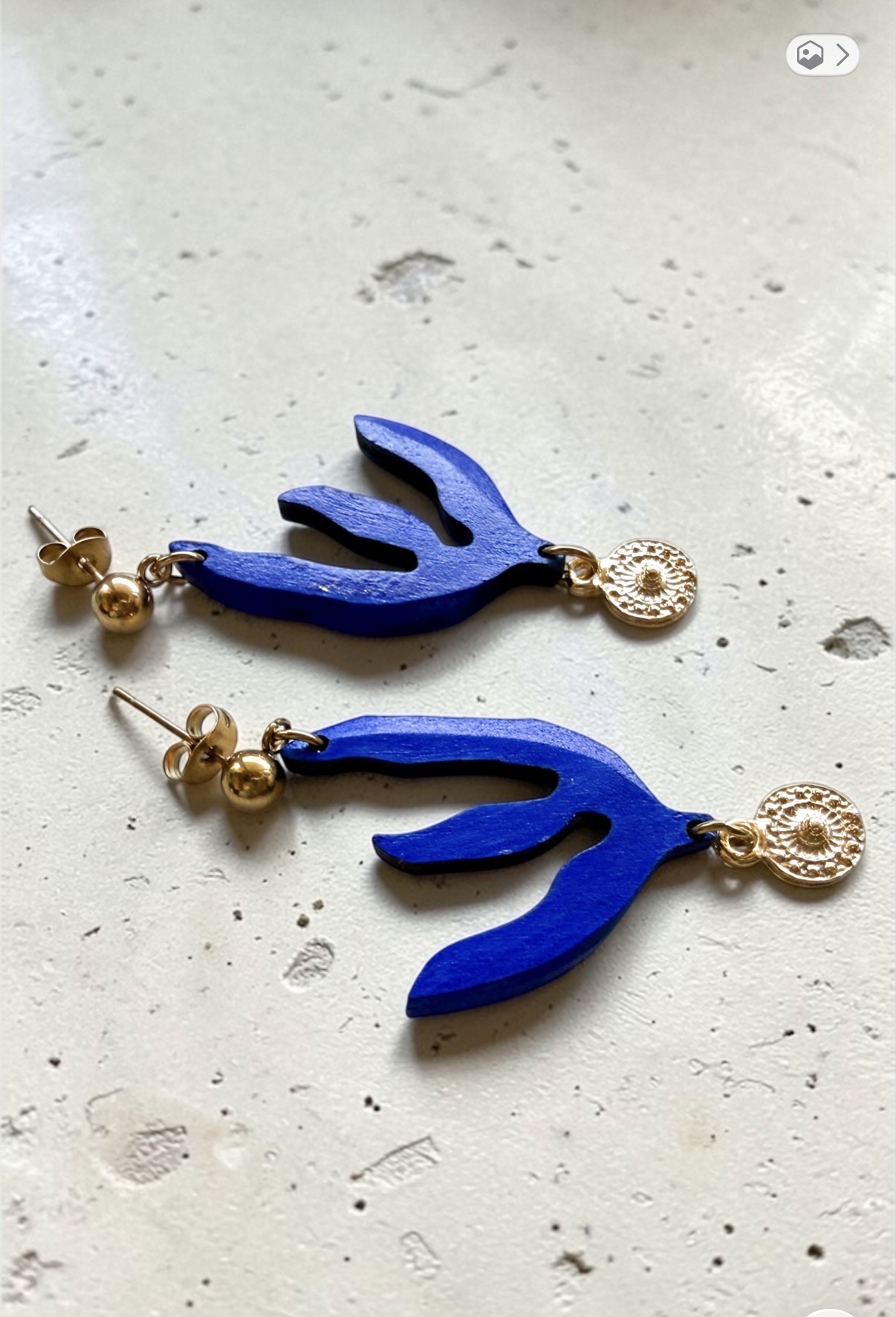 Boucles d'oreille corails bleus – Image 2