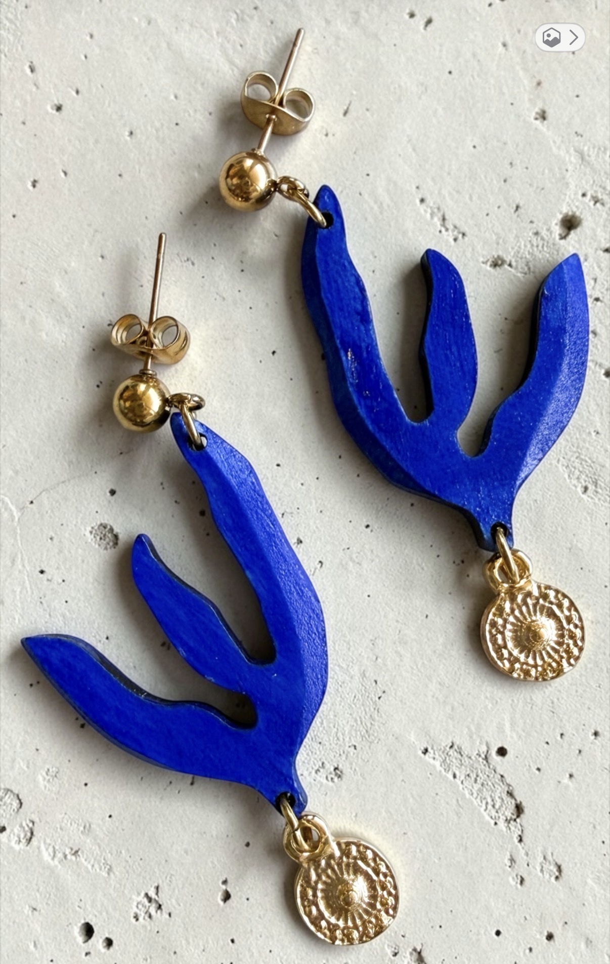 Boucles d'oreille corails bleus